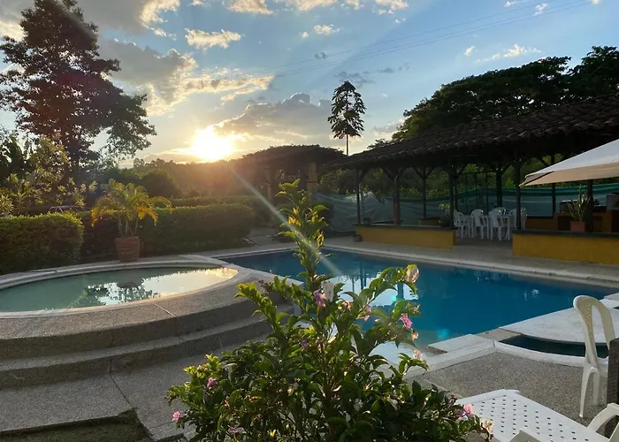 Finca Chalet El Robledal Pueblo Tapao