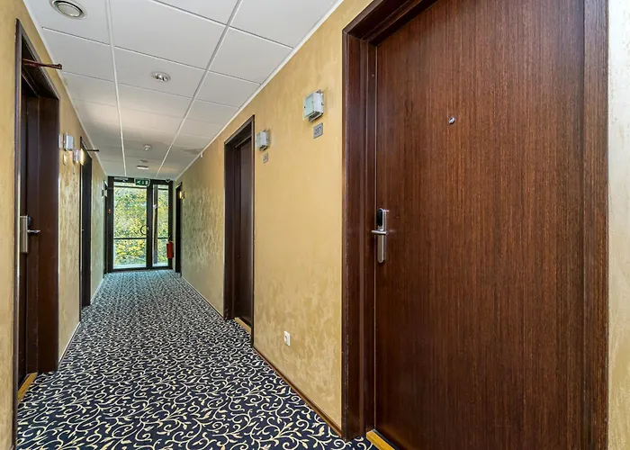 Hotel Rocca Al Mare Reval
