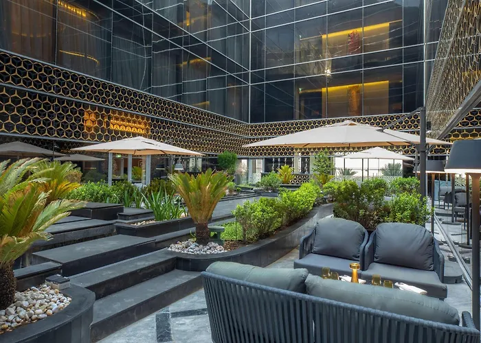Alrayyan Hotel Doha, Curio Collection By Hilton Al Rayyan