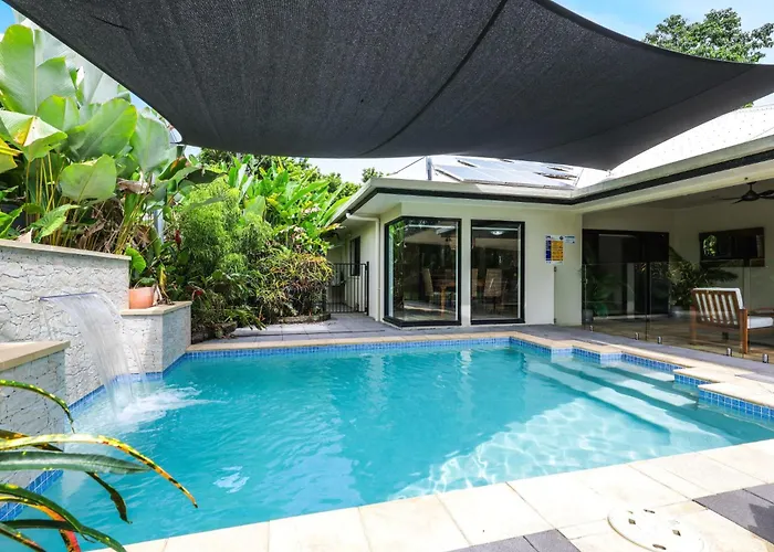 Villa Blue - Coastal Family Escape Palm Cove