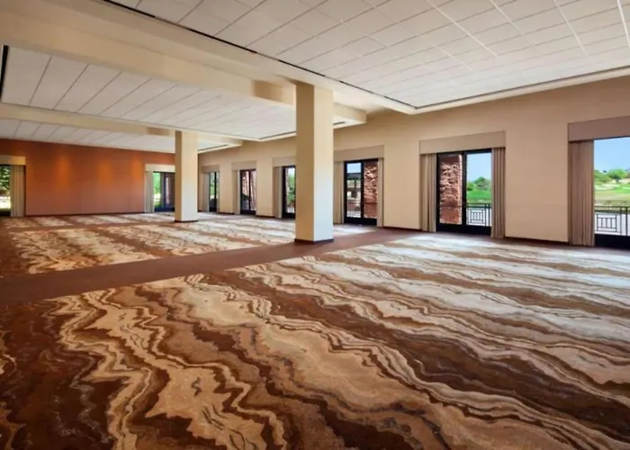 Scottsdale Sanctuary In This 1Bd Condo With Resort Amenities Fitness Room, Pools Etc
