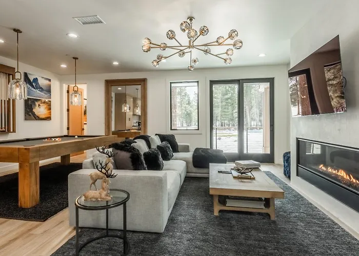 New Luxury 4Br /3Ba Obsidian Reserve #110 - Hot Tub, 2-Car Garage, Pool Table, Mount Views! Mammoth Lakes