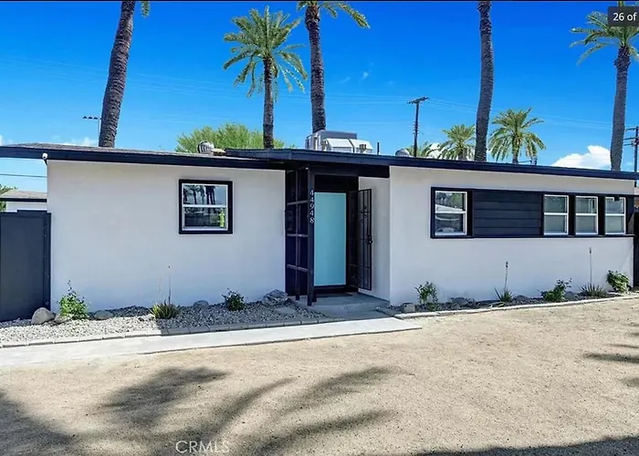 Villa Modern Coachella Poolside Oasis Indio