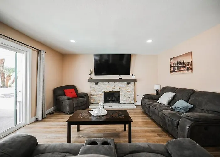 Spacious Henderson Hidden Gem! Las Vegas