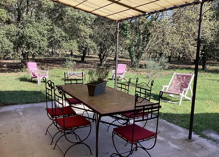 Villa Au Mas Des Chenes La Baume-de-Transit