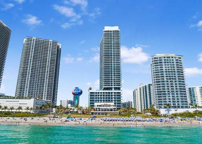 Beachside Condo With A Mesmerizing Ocean View Hollywood