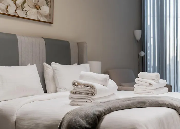 Settlerhomes - Chic Jlt 29 Floor Near Panoramic Lake Dubai