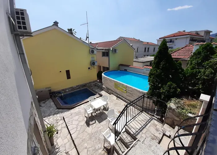 Luxury 3Br Duplex With Pool 2 Mins From Beach In Kumbor Herceg Novi
