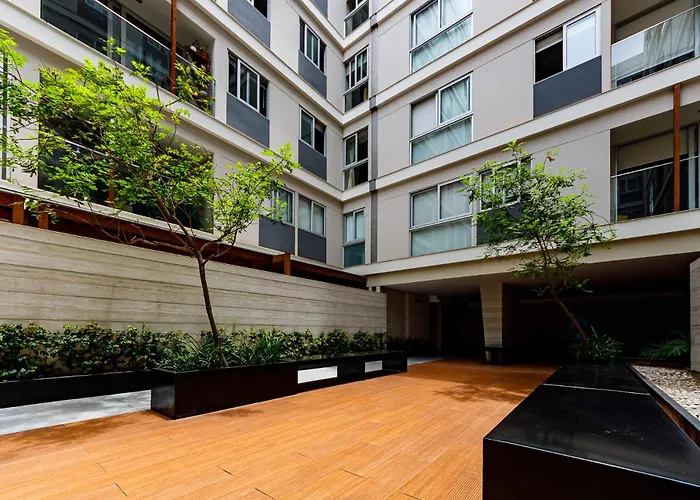 Confortable Apartamento En Miraflores Cerca Del Malecon C1 Lima