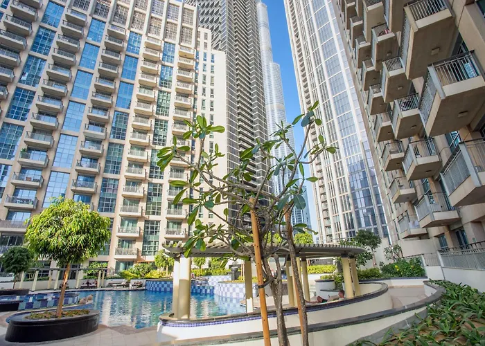Vacationer Holiday Homes I Luxe Studio I Steps To Burj Khalifa & Dubai Mall I Free Parking, Pool, Gym & Wi-Fi