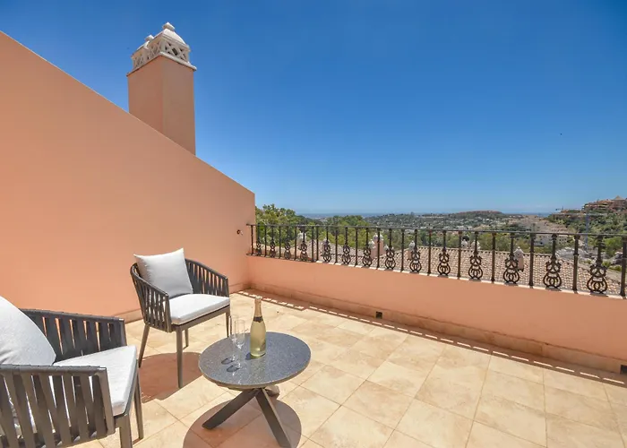 Ferienwohnung Penthouse With Sea Views In Nueva Andalucia Marbella