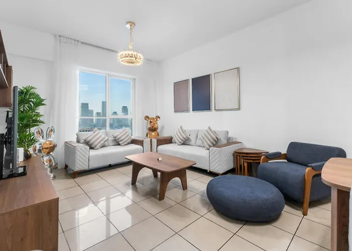 Ferienwohnung Stylish 1Br In Marina, Balcony Near Jbr Dubai