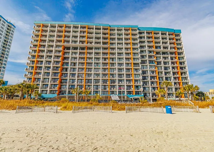 Modern & Updated Oceanview Studio! Sleeps 4! Landmark 523 Myrtle Beach