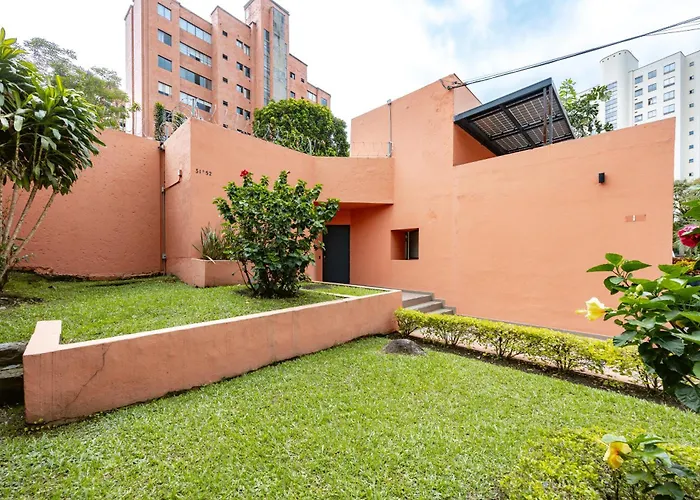5Br Poblado Villa Close To Lleras Jacuzzi Cinema Ac Medellín