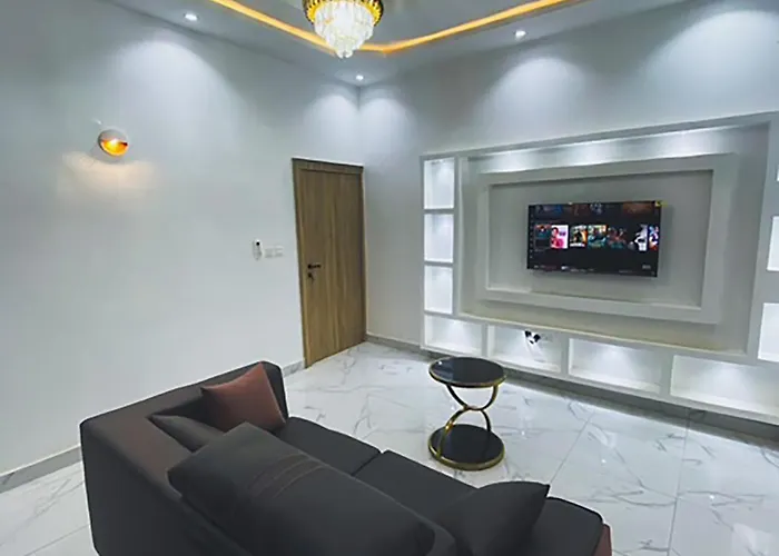 E-Vac Homes Exquisite Holiday Home Abuja