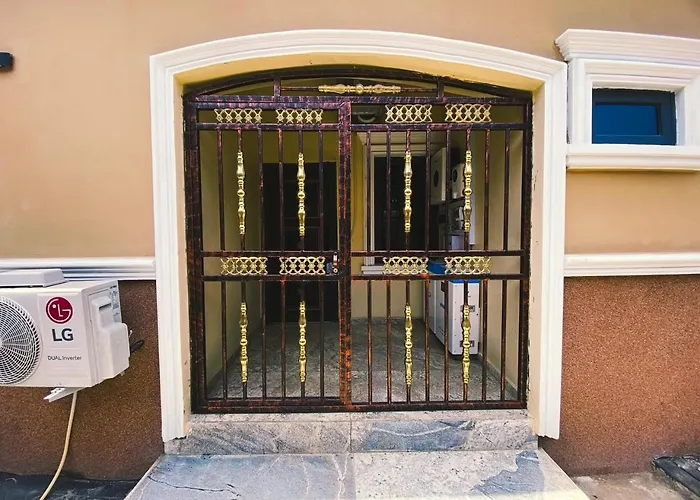 E-Vac Homes Exquisite Holiday Home Abuja