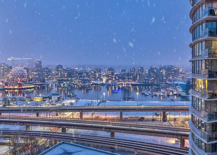 Modern 2Br 2Ba Condo In Heart Of Vancouver