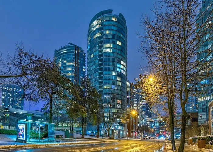Modern 2Br 2Ba Condo In Heart Of Vancouver