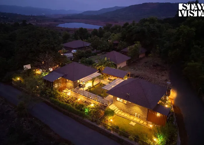 Stayvista At Hearth & Haven With Lawn, Bbq Pune