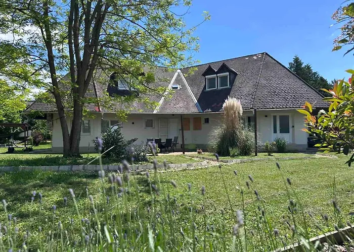 Levendulakert Siofok Apartmanhaz