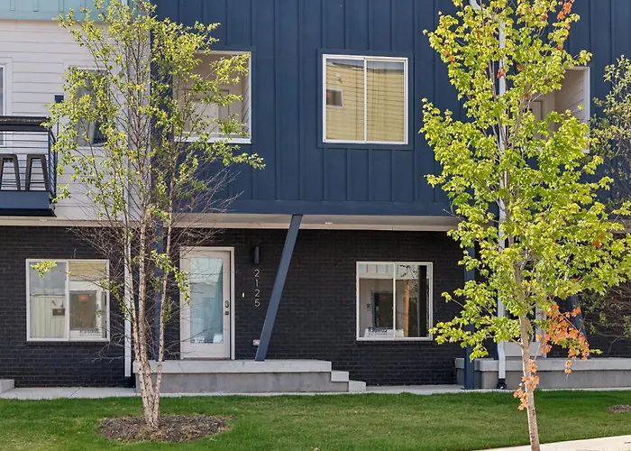 Country Music Themed Goodrich Ave By Skyrun Nashville