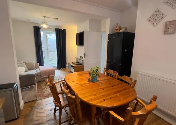Villa Meu Lar Swindon