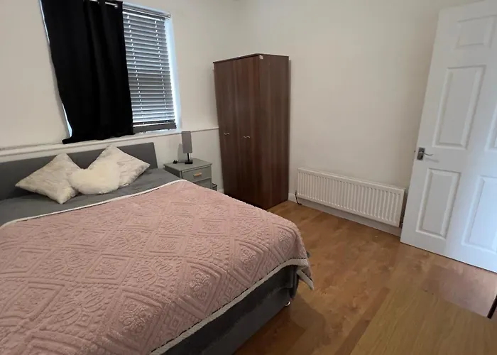 Villa Meu Lar Swindon