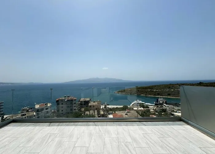 Ferienwohnung Penthouse With Jackuzy Sarandë