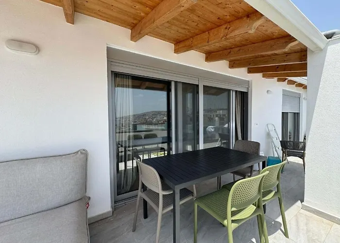 Ferienwohnung Penthouse With Jackuzy Sarandë
