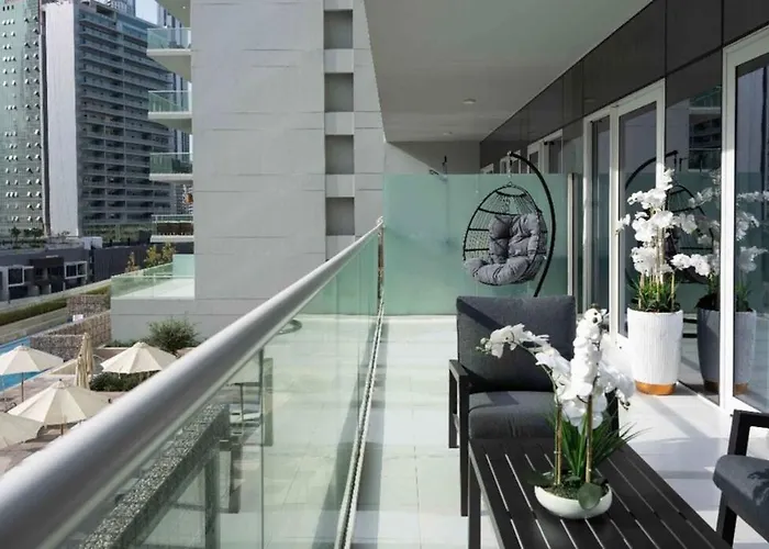 Business Bay 2 Bedroom With Burj Khalifa Views Dubai