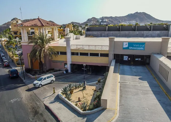 2 Bedroom Cabo Marina Walk To Beach & Private Jacuzzi Cabo San Lucas