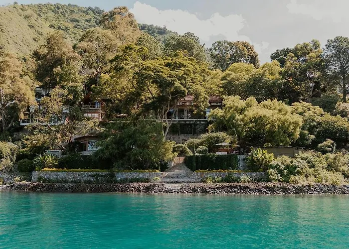 Casa Floresta Luxury Lakefront Retreat San Marcos La Laguna