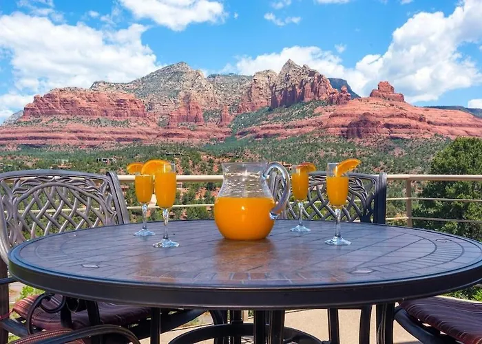 Villa Uptown-Epic Views-Hot Tub-3 King Beds-Walk To Town Sedona