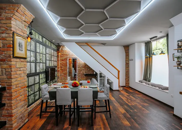 Ferienwohnung The Loft Esztergom - Koezponti Privat Haz, Wellness