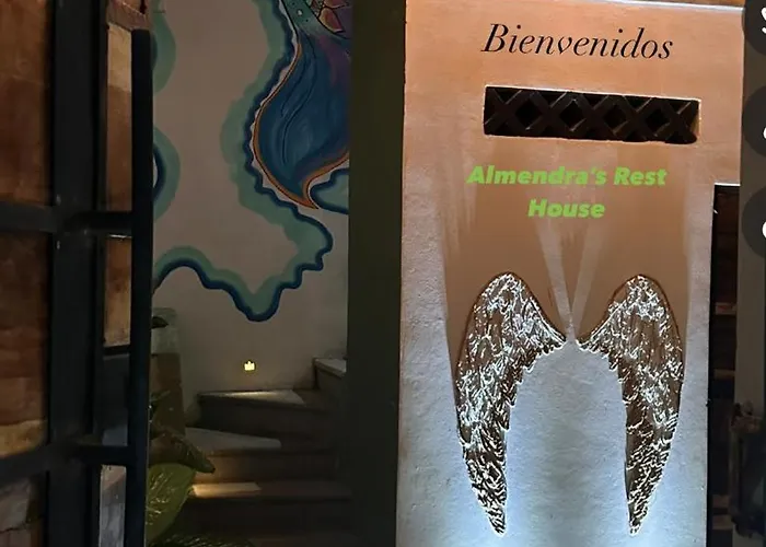 Almendras Rest House Cancún