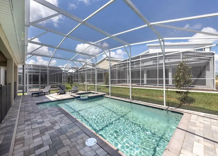 Last Minute Disney Getaway! Private Pool, Hot Tub & Games Room. Book Now! #97657 Kissimmee