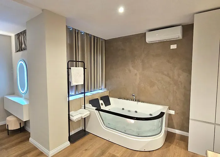 Ferienwohnung Jacuzzi Living Tirana Center 3