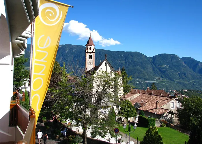 Small Hotel Sonne Dorf Tirol