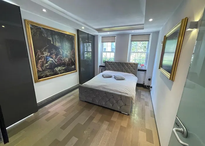 Covent Garden Two Bedroom Flat London