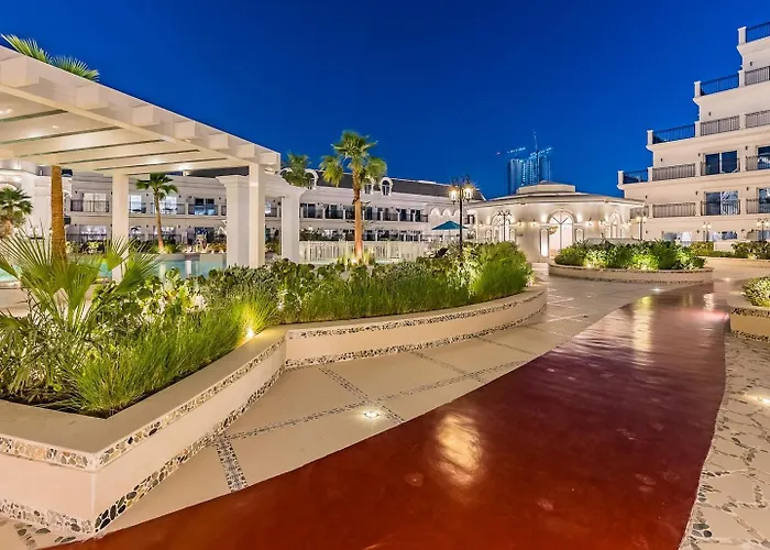 Ferienwohnung Arjan 1br Near Miracle Garden Pool&Parking Dubai