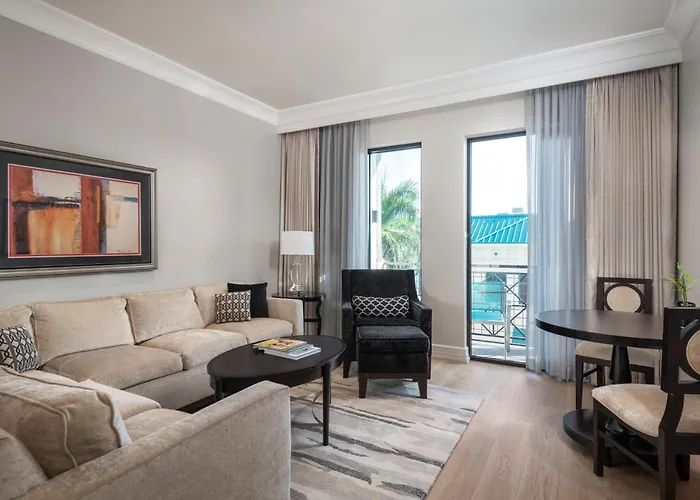 Inn On Fifth North North Naples