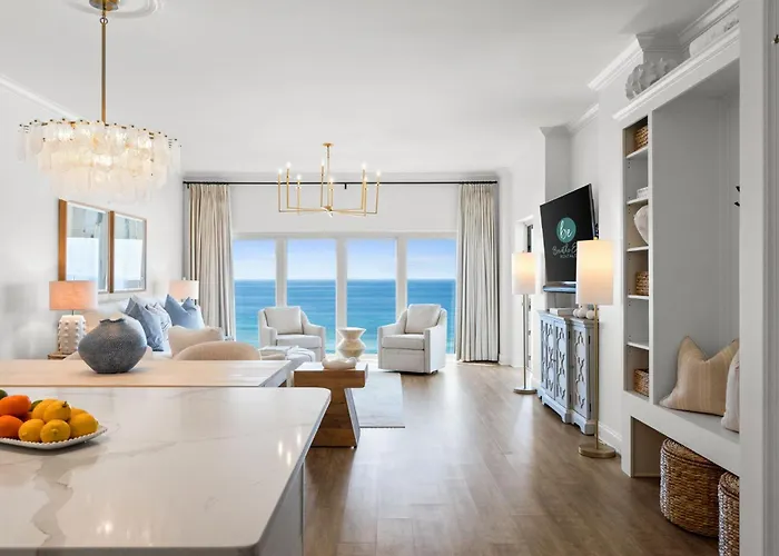 Beach Manor 809~Refined Coastal Escape~Gulf-Front Views~King Suite~Gorgeous! Destin