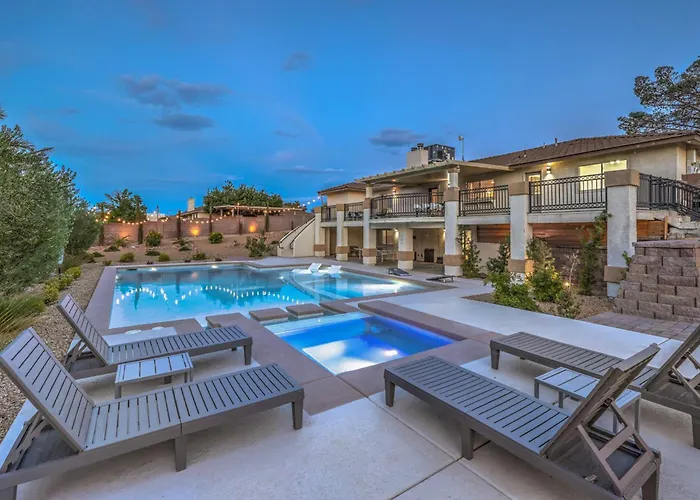 Vegas Saltwater, A Luxury Pool Villa With 5Br, Spa, Wet Deck On A Half Acre Lot Las Vegas