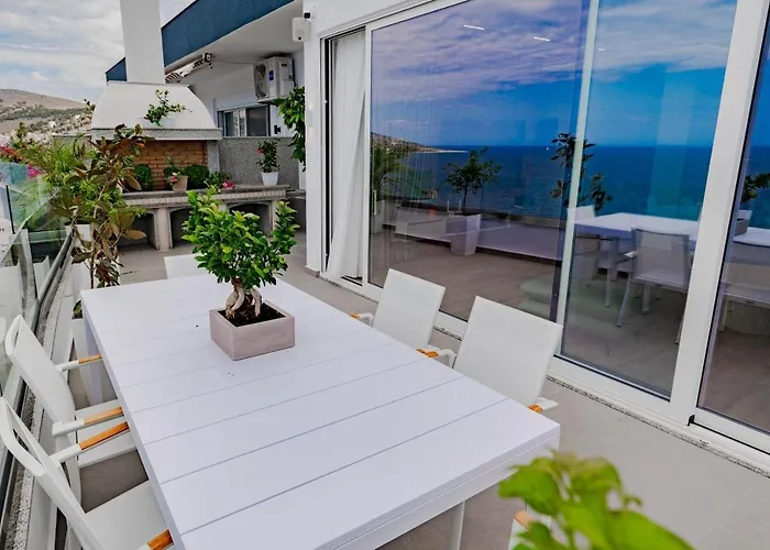 Ferienwohnung Skyline Penthouse Sarandë