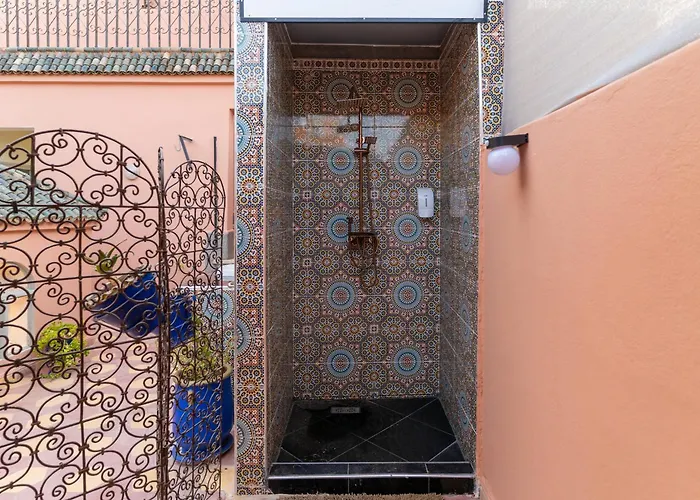 Riad Hbibti Authentic Moroccan Stay With Rooftop Jacuzzi Marrakesch