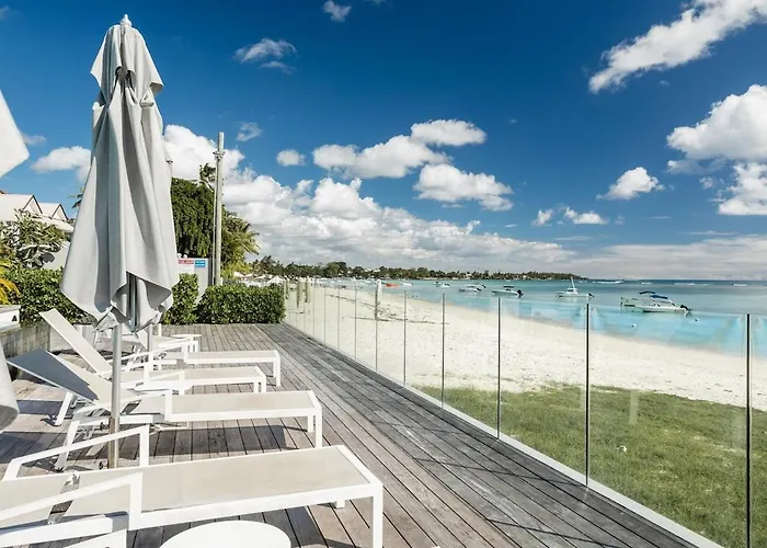Obiches Penthouse C1 Beachfront Complex Trou aux Biches