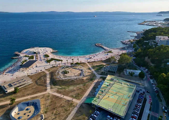 Big Modern Two - Bedroom Apartment With Sea View And Balcony - Spalato