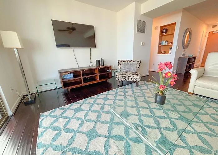 Breathtaking Ocean View 2-Bedroom Lk Condo Honolulu