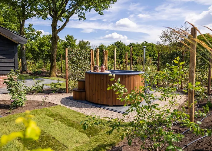 Valkse Hoeve mit Sauna&Hottub | 6 Personen Otterlo