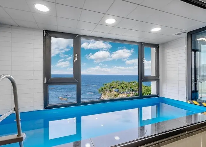 Gampo Beach Hill Pool Villa Gyeongju